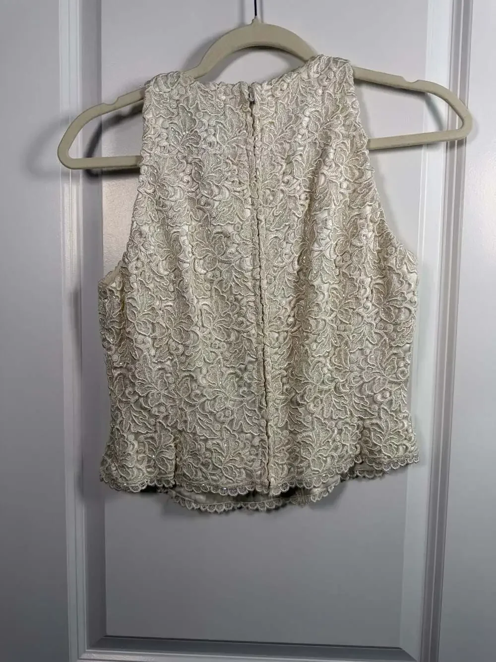Vintage Carmen Marc Valvo Petite Beaded Embroidered Lace Halter Top Size 4 - Picture 4 of 6